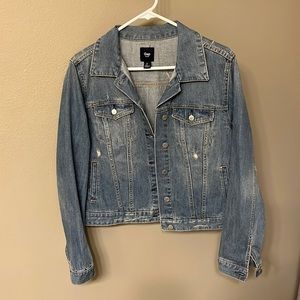 Gap Distressed Women’s Jean Jacket Size Large